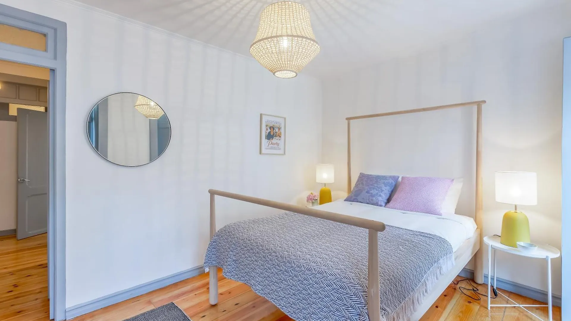Alfama, Bright And Spacious With Private Terrace, By Timecooler Lisboa